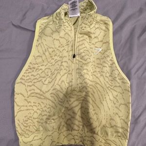 Pale yellow crop zip up